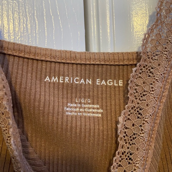 AE Tank Top - Picture 2 of 4